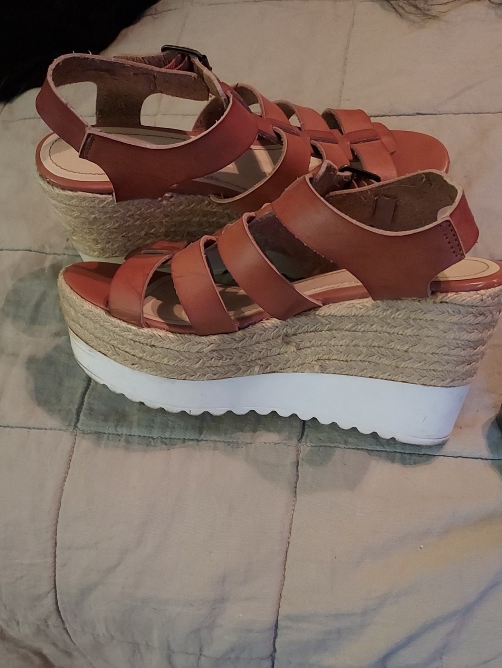 Bamboo Tan Platform Sandals Sz 8